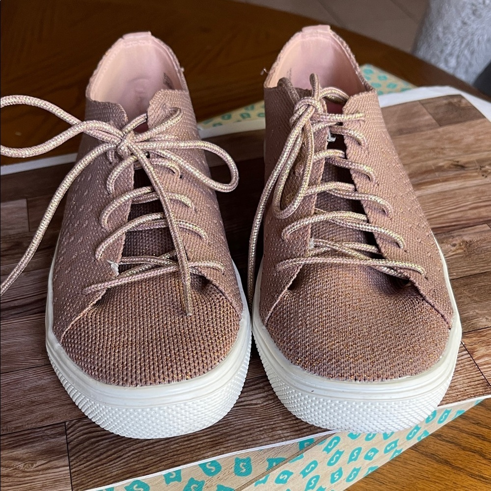 Rothy's Tan Knit Sneakers